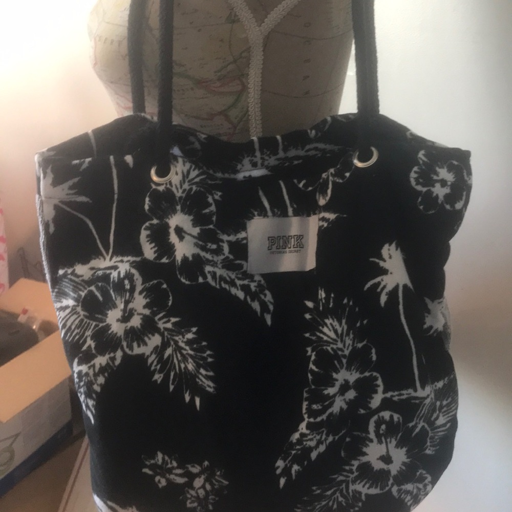 BNIP VS PINK TOWEL TOTE - Picture 7 of 8
